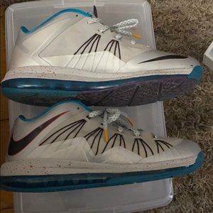 Mens Size 10 Air Max Lebrons Sneakers